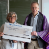 Übergabe der Spenden des Weihnachtsbasars