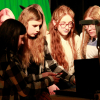 English Drama Group brilliert in einem Stück über Cybermobbing, Datenschutz und Selbstdarstellung in der digitalen Welt
